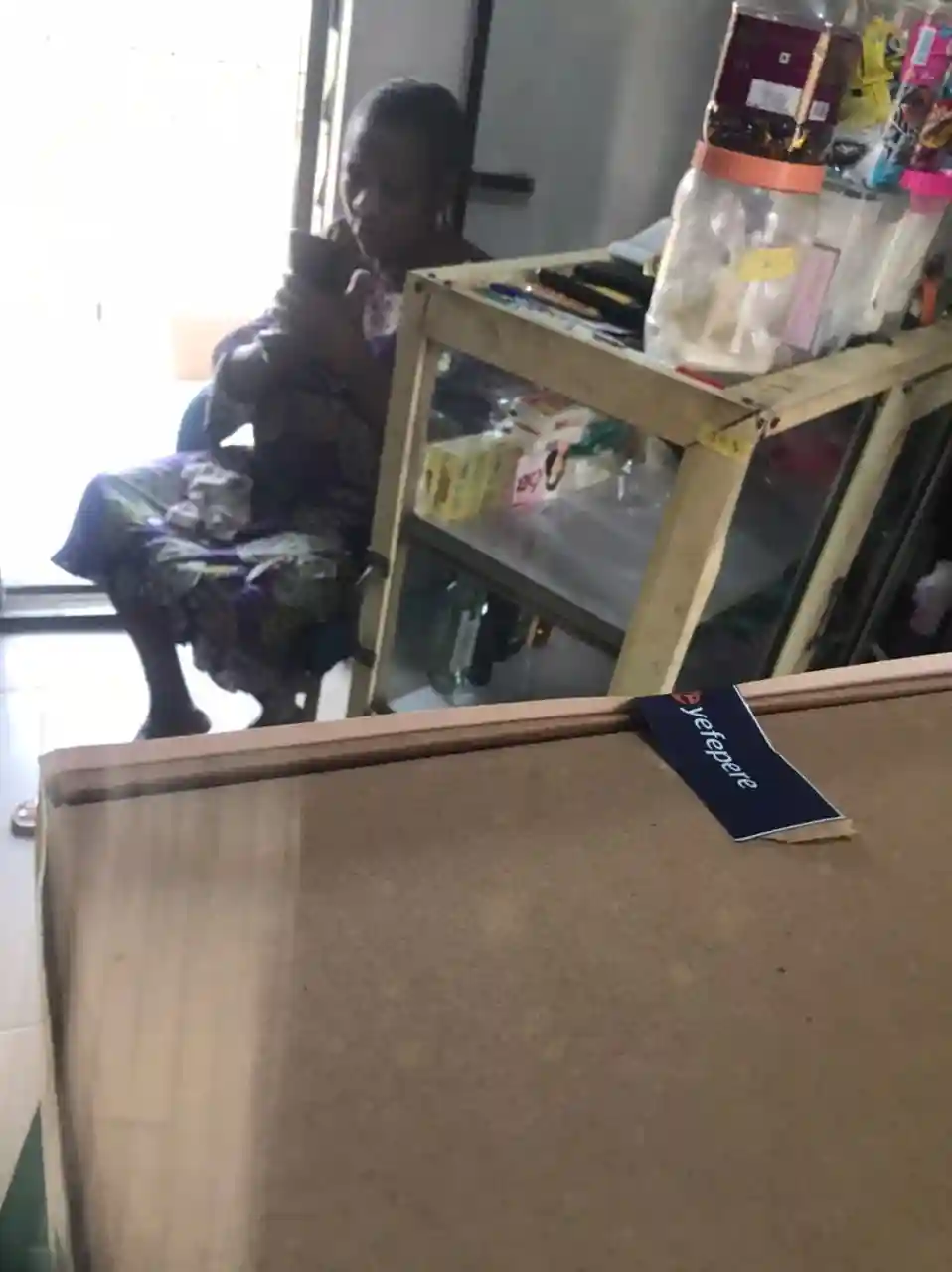 customer-making-transfer-after-yefepere-birthday-cake-was-delivered-to-her-store-at-32-abidoye-street-opposite-lagos-university-ikorodu-lagos